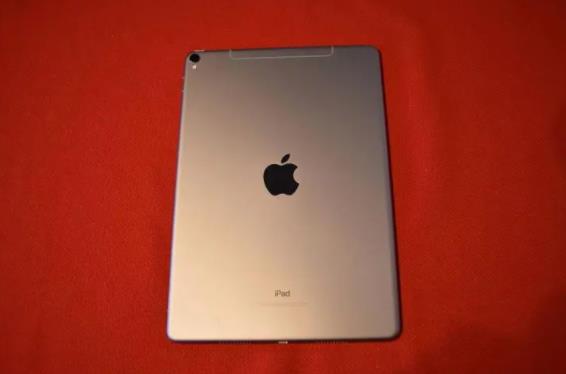 APPLE IPAD PRO 10.5 (WI-FI + CELLULAR) A1709